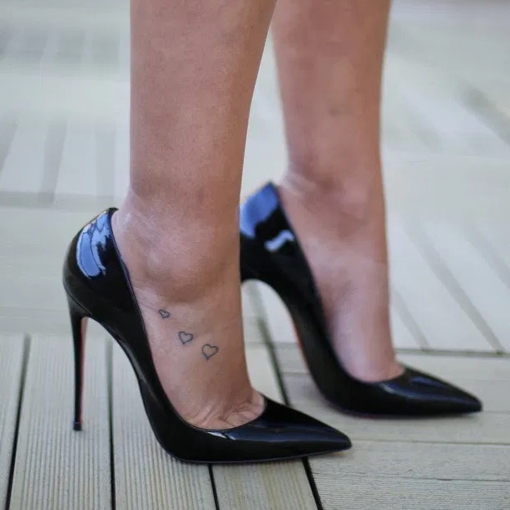 Christian Louboutin So Kate Black Patent Leather 37